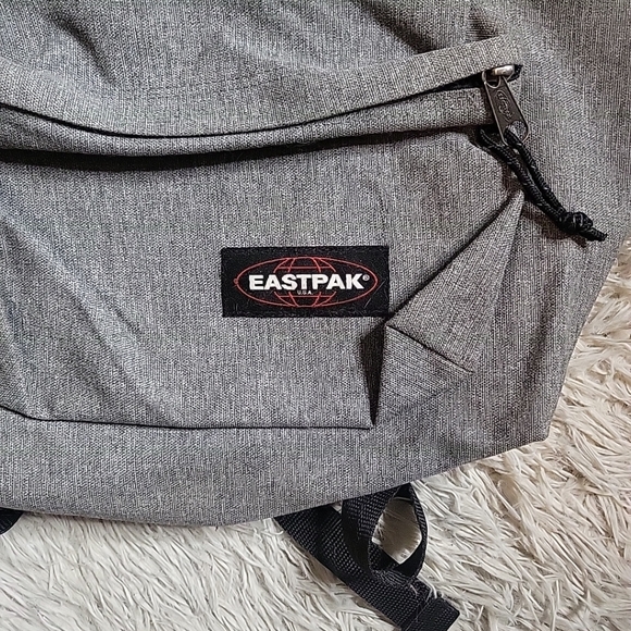 *SOLD* Eastpak Gray Backpack School College Commute Travel Vacation. MSRP $63 90 - Picture 3 of 10